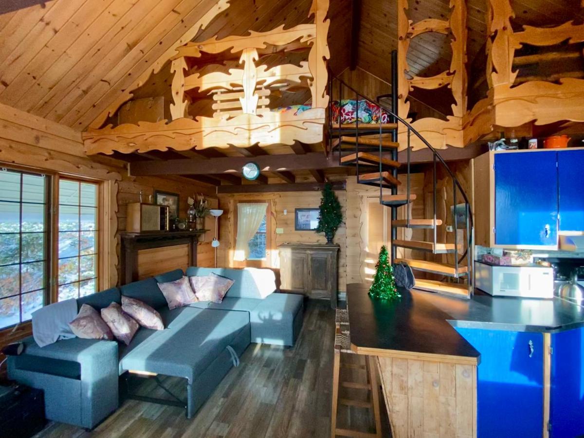 Le Petit Chalet Sur Le Lac Sainte-Marguerite-du-Lac-Masson Exterior photo